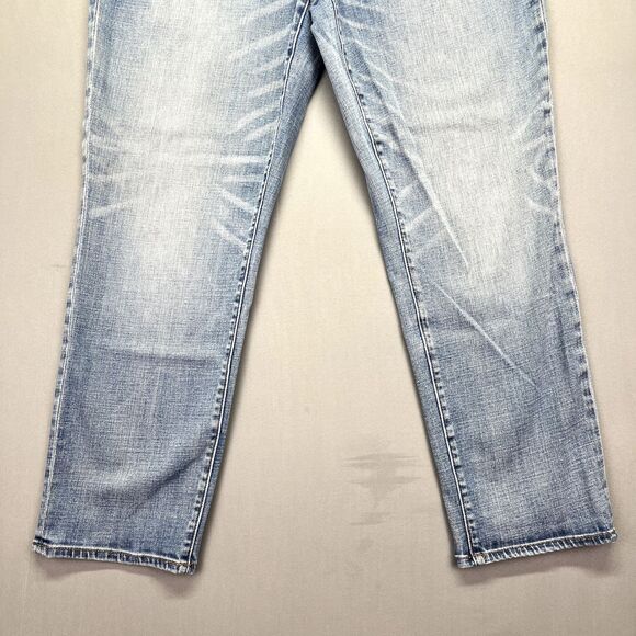 Chico’s Light Wash Blue So Slimming Girlfriend Slim Leg Crop Jeans Size 30"‎ - Picture 3 of 13
